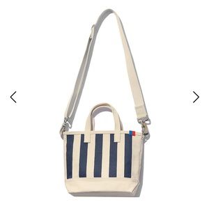 Kule All Over Striped Bucket Tote NWOT